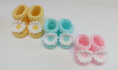 Crochet Daisy Baby Booties